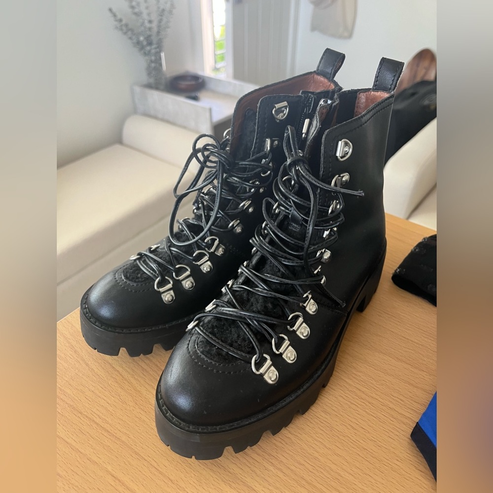 ✨SALE✨JEFFREY CAMPBELL Stanley Lace Up Hiker Combat Boot Black SIZE 7 Shearling - Picture 5 of 16